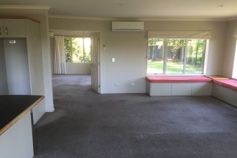 Photo of property in 2 Applecross Lane, Harewood, Christchurch, 8051