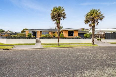 Photo of property in 1 Ludlow Place, Bell Block, New Plymouth, 4312