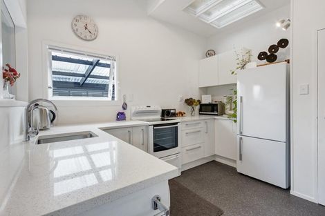 Photo of property in 3/522 Te Atatu Road, Te Atatu Peninsula, Auckland, 0610