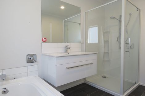 Photo of property in 11 George West Square West, Wigram, Christchurch, 8025