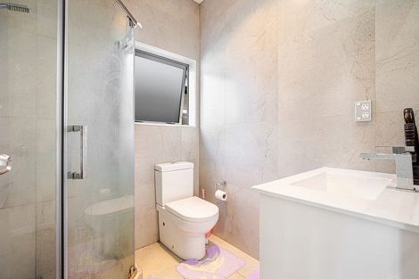 Photo of property in 49a Senator Drive, Manurewa, Auckland, 2105