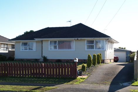 Photo of property in 28 Raglan Street, Mangere East, Auckland, 2024