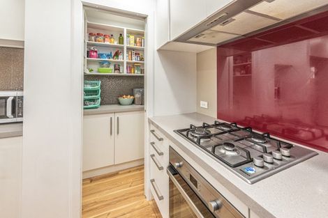 Photo of property in 16 Waharua Place, Tawhero, Whanganui, 4501