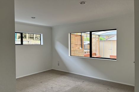 Photo of property in 11 Bangla Place, Massey, Auckland, 0614