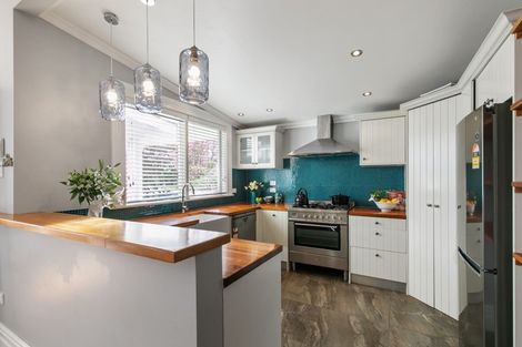 Photo of property in 36 Ray Small Drive, Papakura, 2110