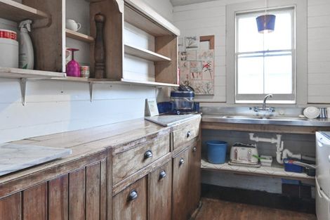 Photo of property in 415 Lascelles Street, Saint Leonards, Hastings, 4120