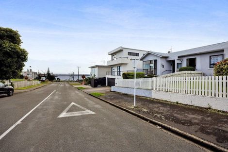 Photo of property in 13-15 Bayly Road, Moturoa, New Plymouth, 4310