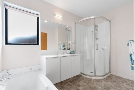 Photo of property in 40 Munro Street, Redwood, Christchurch, 8051