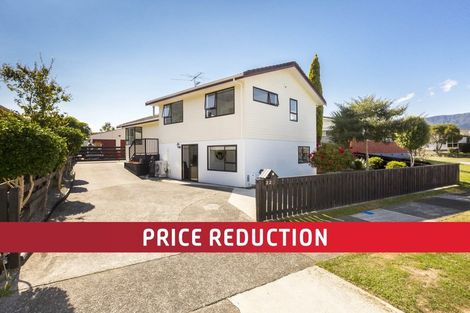 Photo of property in 22 Tacoma Drive, Totara Park, Upper Hutt, 5018