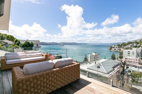 Photo of property in 10 Oriental Terrace, Mount Victoria, Wellington, 6011