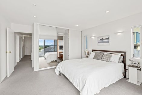 Photo of property in 11 Uldale Place, Westmorland, Christchurch, 8025