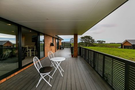 Photo of property in 1356b South Road, Kaitake, New Plymouth, 4374