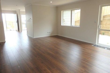 Photo of property in 104 Keri Vista Rise, Papakura, 2110