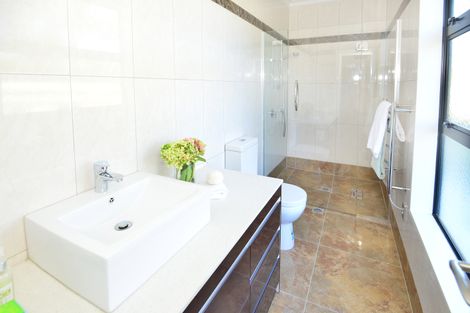 Photo of property in 76 Island View Drive, Gulf Harbour, Whangaparaoa, 0930