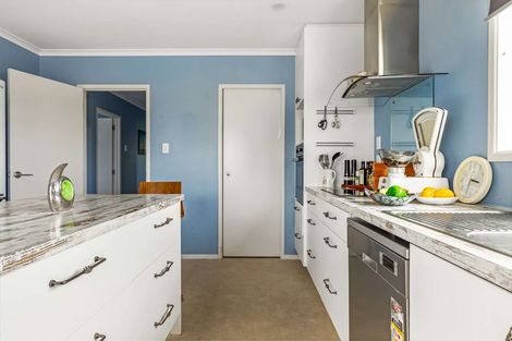 Photo of property in 22 Kowhai Avenue, Edgecumbe, 3120