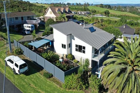 Photo of property in 77 Town Point Road, Maketu, Te Puke, 3189