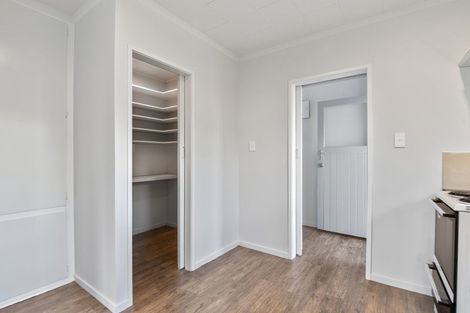 Photo of property in 4 Luxor Place, Pomare, Rotorua, 3015