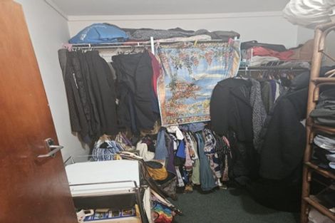 Photo of property in 64 Maupuia Road, Maupuia, Wellington, 6022