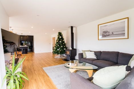 Photo of property in 2 Franks Place, Outram, 9019