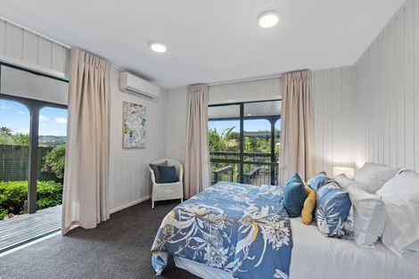 Photo of property in 78 Matija Place, Red Beach, 0932