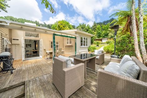 Photo of property in 38 Jocelyn Crescent, Pinehaven, Upper Hutt, 5019