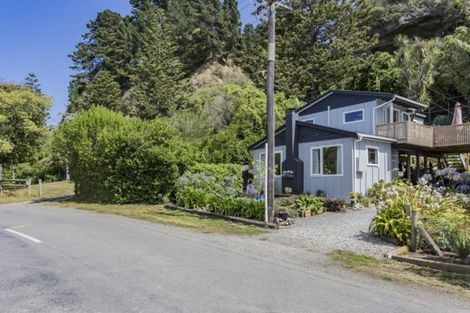 Photo of property in 42 Moody Street, Gore Bay, Cheviot, 7383