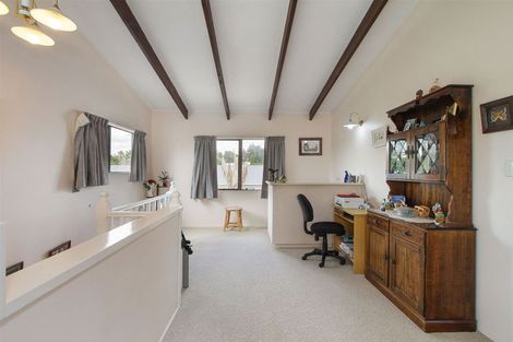 Photo of property in 46 Taihiki Road, Clarks Beach, 2122