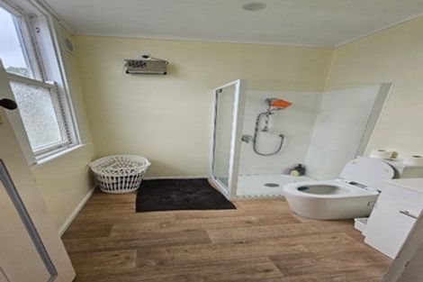 Photo of property in 6 Roxburgh Grove, Petone, Lower Hutt, 5012