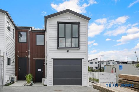 Photo of property in 75 Whare Kauri Road, Papakura, 2110