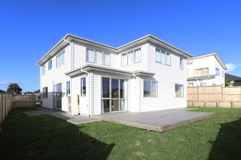 Photo of property in 18 Kingfisher Road, Silverdale, 0932