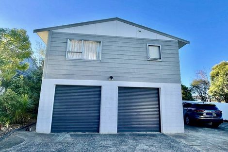 Photo of property in 2/56 Knightsbridge Drive, Forrest Hill, Auckland, 0620
