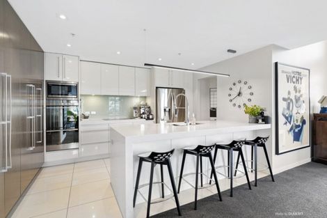 Photo of property in Piermont Apartments, 8e/82 Cable Street, Te Aro, Wellington, 6011