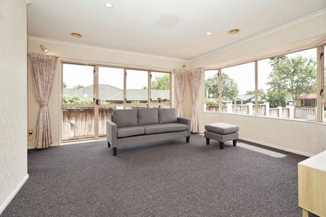 Photo of property in 44 Bramley Drive, Rototuna, Hamilton, 3210