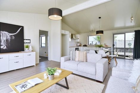 Photo of property in 3 Kingsbridge Drive, Burwood, Christchurch, 8083