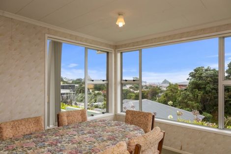 Photo of property in 10 Carver Place, Lynmouth, New Plymouth, 4310