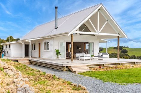 Photo of property in 169 Te Toiroa Road, Ngunguru, Whangarei, 0173