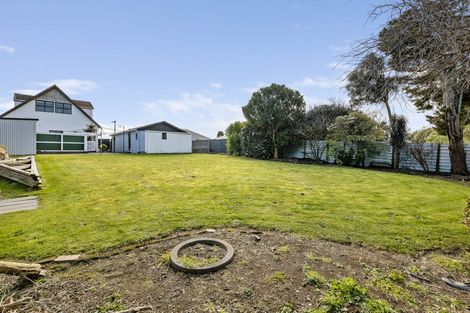 Photo of property in 16 Douglas Street, Hawera, 4610
