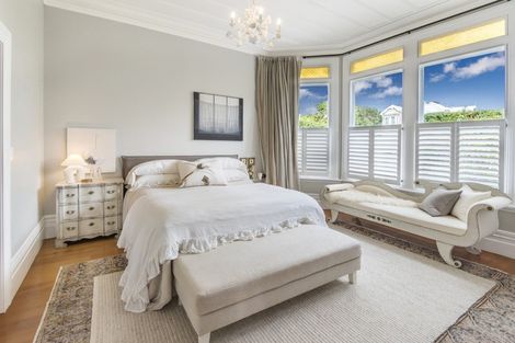 Photo of property in 126 Calliope Road, Stanley Point, Auckland, 0624