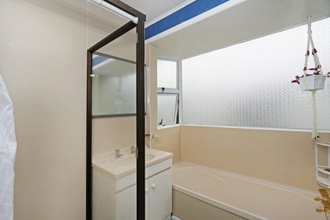 Photo of property in 15 Murray Avenue, Hawera, 4610