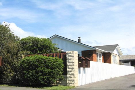 Photo of property in 2/16 Maitland Avenue, Stoke, Nelson, 7011