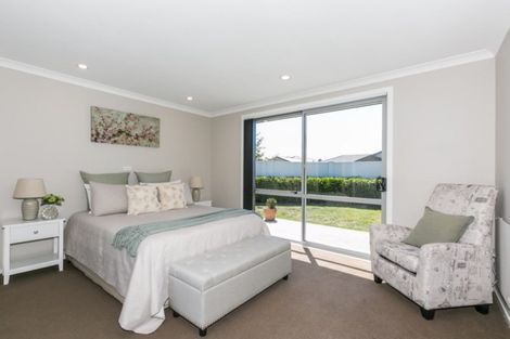 Photo of property in 15 Kapiti Drive, Poraiti, Napier, 4112