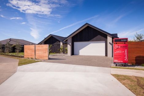 Photo of property in 15 Gleneagles Way, Waiwhakaiho, New Plymouth, 4312