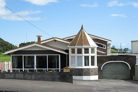 Photo of property in 6 Nobs Line, Strandon, New Plymouth, 4312