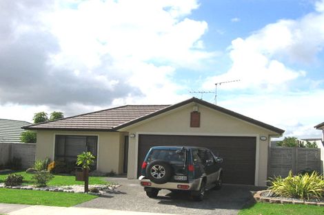 Photo of property in 10 Pyrite Street, Westgate, Auckland, 0614