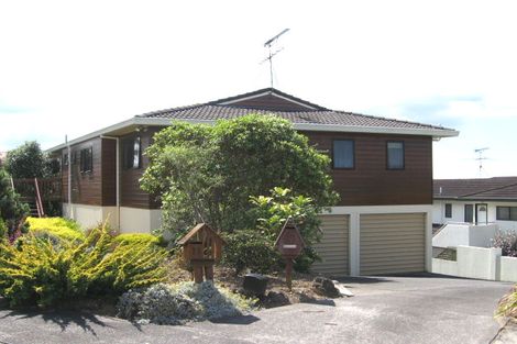 Photo of property in 11 Parkside Road, West Harbour, Auckland, 0618
