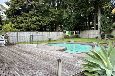 Photo of property in 33 Lawrence Crescent, Hillpark, Auckland, 2102