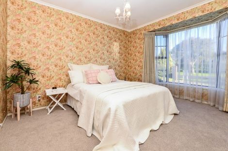 Photo of property in 16 Cattanach Street, St Andrews, Hamilton, 3200