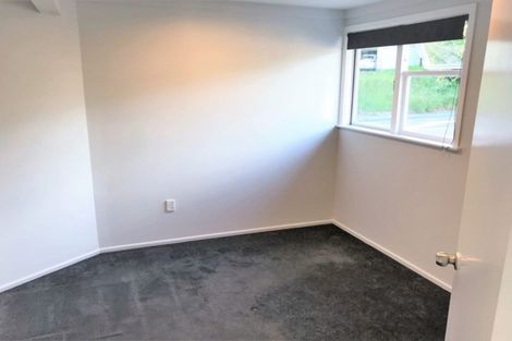 Photo of property in 118b Newlands Road, Newlands, Wellington, 6037