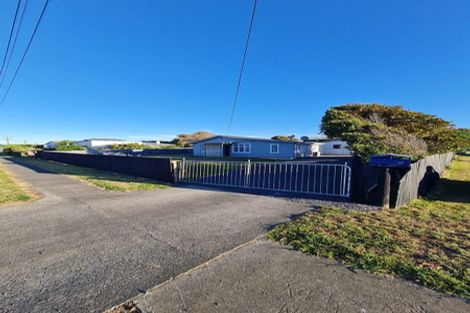 Photo of property in 42 Seabury Avenue, Foxton Beach, Foxton, 4815