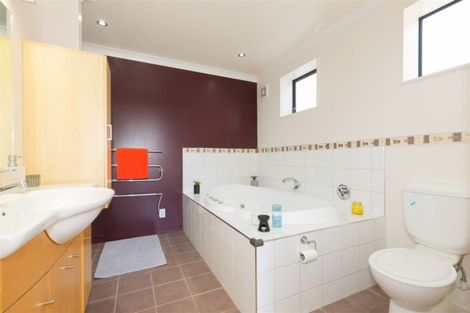 Photo of property in 35 Hawtrey Terrace, Churton Park, Wellington, 6037